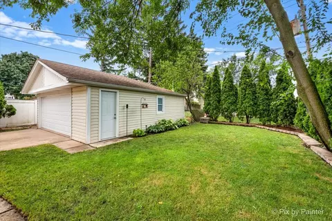 Exterior - 1434 S 2nd Ave, Des Plaines, IL 60018 photo 6 of 7