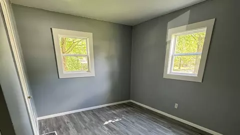 Bedroom - 650 N 10th Ave, Kankakee, IL 60901 photo 3 of 4
