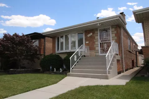 6851 W 63rd St, Chicago, IL 60638