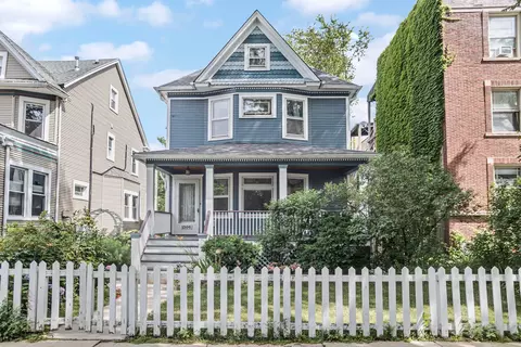 1306 W Columbia Ave, Chicago, IL 60626