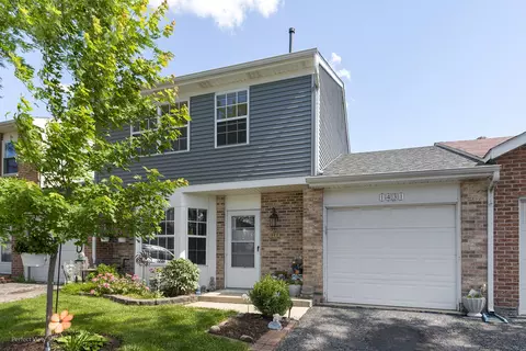 1431 Ash Ct, Carol Stream, IL 60188