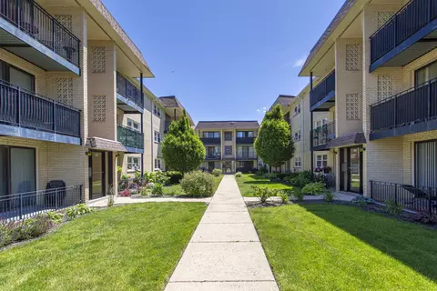 6555 N Harlem Ave #3E, Chicago, IL 60631