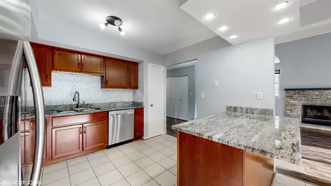 679 N Meadows Blvd, Addison, IL 60101 photo 9