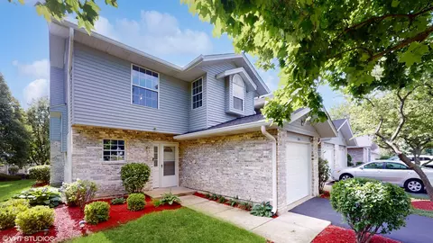 679 N Meadows Blvd, Addison, IL 60101 photo 2