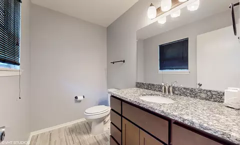 679 N Meadows Blvd, Addison, IL 60101 photo 11