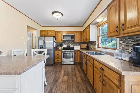 1708 W Oakleaf Dr, Johnsburg, IL 60051 photo 7