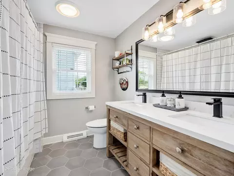 Bath - 425 E Reader St, Elburn, IL 60119 photo 1 of 3