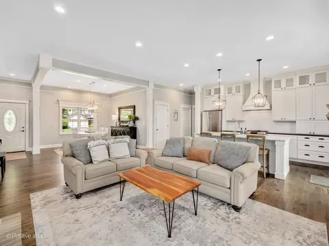 Living - 425 E Reader St, Elburn, IL 60119 photo 2 of 4