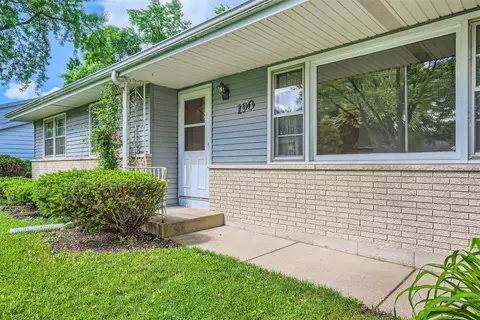 Exterior - 190 Maureen Dr, Elgin, IL 60123 photo 2 of 5