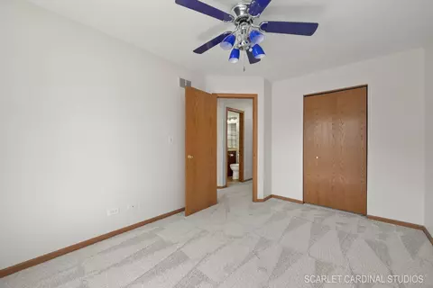 5217 Oakbrook Dr, Plainfield, IL 60586 photo 21