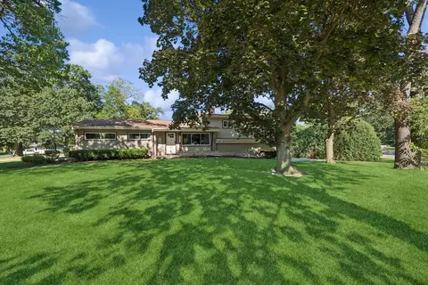 4612 Blue Jay Rd, Harvard, IL 60033