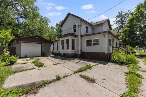 511 S State Ave, Freeport, IL 61032