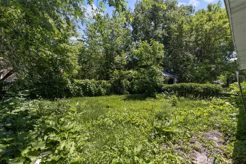 Exterior - 511 S State Ave, Freeport, IL 61032 photo 4 of 5
