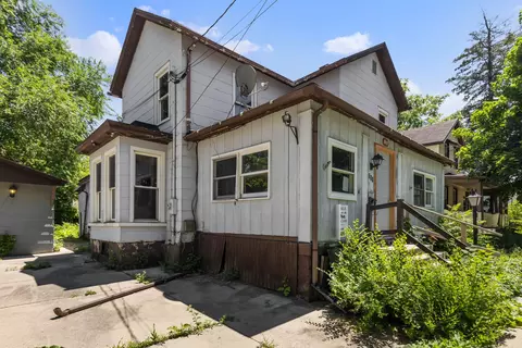 Exterior - 511 S State Ave, Freeport, IL 61032 photo 5 of 5