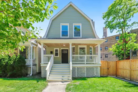3667 W Belle Plaine Ave, Chicago, IL 60618