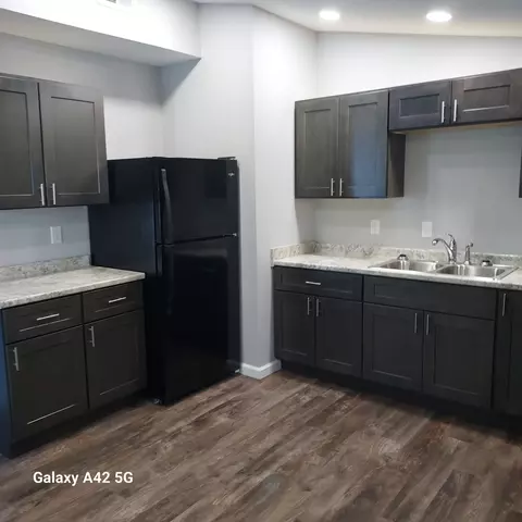 Kitchen - 907 E Fairview Dr, Tuscola, IL 61953 photo 2 of 4