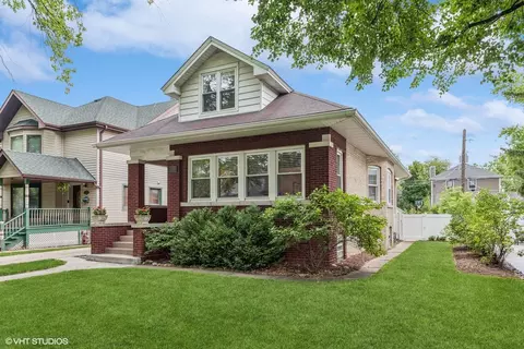 7125 N Osceola Ave, Chicago, IL 60631