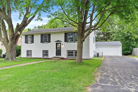 425 Klick St, Hampshire, IL 60140
