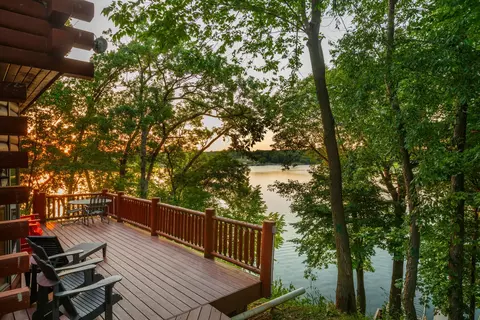 Exterior - 17-165 Lakeside Dr, Lanark, IL 61046 photo 2 of 11