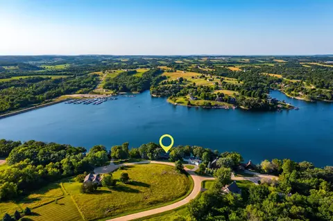 View/Area - 17-165 Lakeside Dr, Lanark, IL 61046 photo 3 of 10