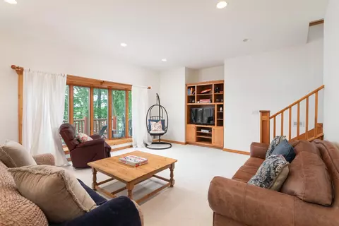 Living - 17-165 Lakeside Dr, Lanark, IL 61046 photo 9 of 9