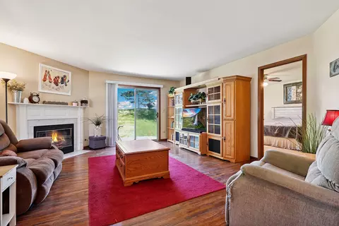 Living - 20829 W Hickory Ct, Plainfield, IL 60544 photo 2 of 2