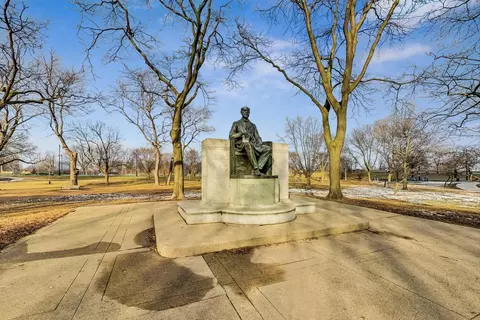 Other - Undisclosed, Chicago, IL 60610 photo 1 of 15