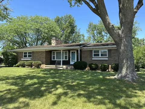 946 Marion Ln, Ottawa, IL 61350