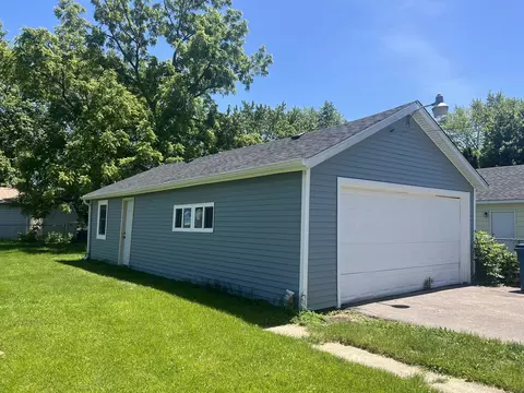 691 Sheridan Ave, Aurora, IL 60505 photo 7