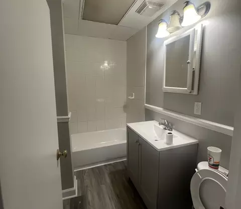 691 Sheridan Ave, Aurora, IL 60505 photo 5