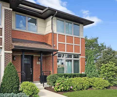 204 N Northwest Hwy, Park Ridge, IL 60068