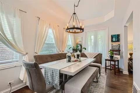 Dining - 249 Herrick Rd, Riverside, IL 60546 photo 1 of 2