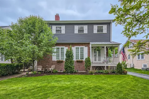 Exterior - 249 Herrick Rd, Riverside, IL 60546 photo 2 of 6