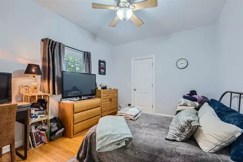 Bedroom - 249 Herrick Rd, Riverside, IL 60546 photo 1 of 5