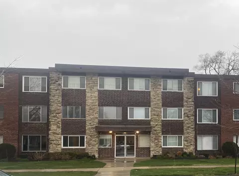 10210 Washington Ave #117, Oak Lawn, IL 60453