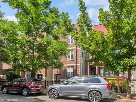 1306 N Bosworth Ave #2, Chicago, IL 60642