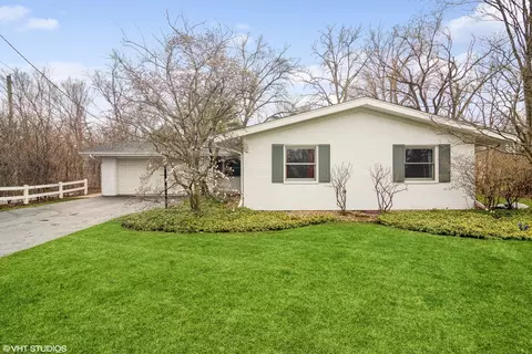 Exterior - 2057 Old Willow Rd, Northfield, IL 60093 photo 2 of 9