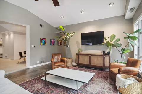 Living - 2057 Old Willow Rd, Northfield, IL 60093 photo 5 of 6