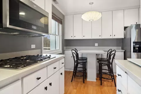 Kitchen - 2057 Old Willow Rd, Northfield, IL 60093 photo 1 of 5