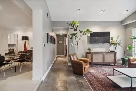 Entry Way - 2057 Old Willow Rd, Northfield, IL 60093 photo 4 of 5
