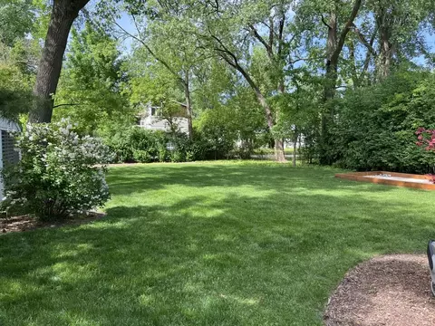 Exterior - 2057 Old Willow Rd, Northfield, IL 60093 photo 8 of 9