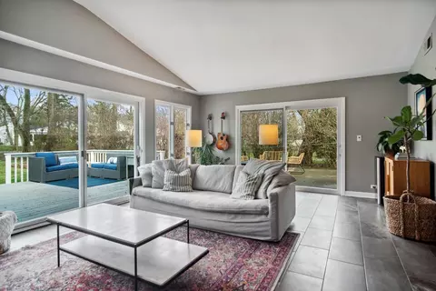 Living - 2057 Old Willow Rd, Northfield, IL 60093 photo 6 of 6