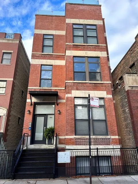 1042 N Orleans St #2, Chicago, IL 60610