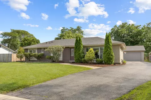 315 Kingman Ln, Hoffman Estates, IL 60169