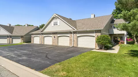 6514 Timberleaf Ct #1, Loves Park, IL 61111
