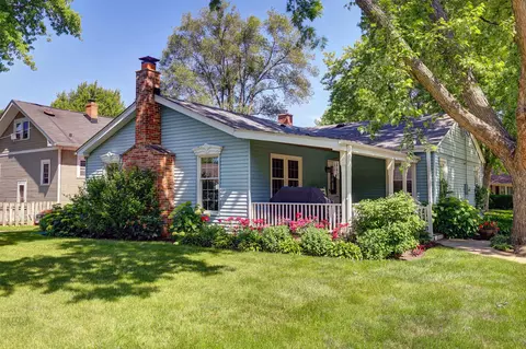 303 W Wilson St, Palatine, IL 60067