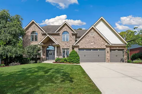 21292 Plank Trail Dr, Frankfort, IL 60423