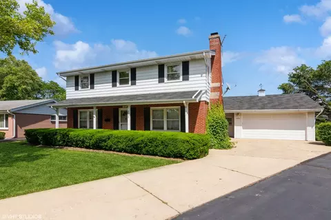 2525 Donald Ct, Glenview, IL 60025