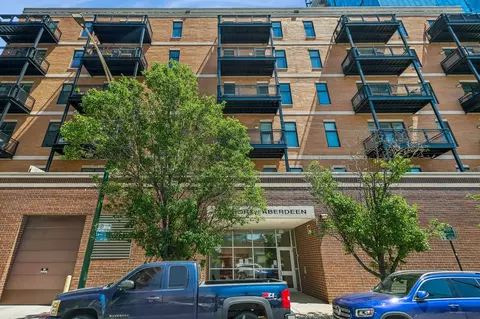 725 N Aberdeen St #505, Chicago, IL 60642