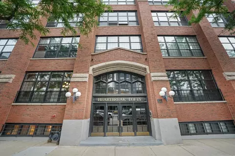17 N Loomis St #1A, Chicago, IL 60607